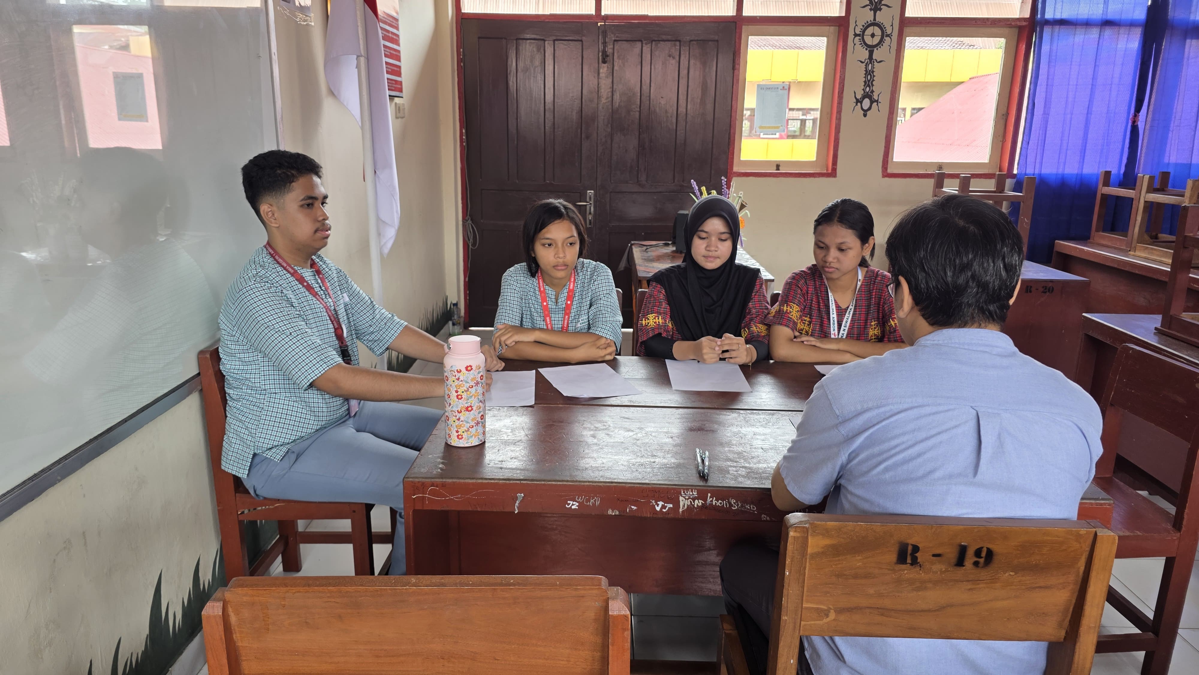 Pelaksanaan Ujian Bahasa Jerman “Fit in Deutsch” di SMA Negeri 1 Ambon Berlangsung Lancar