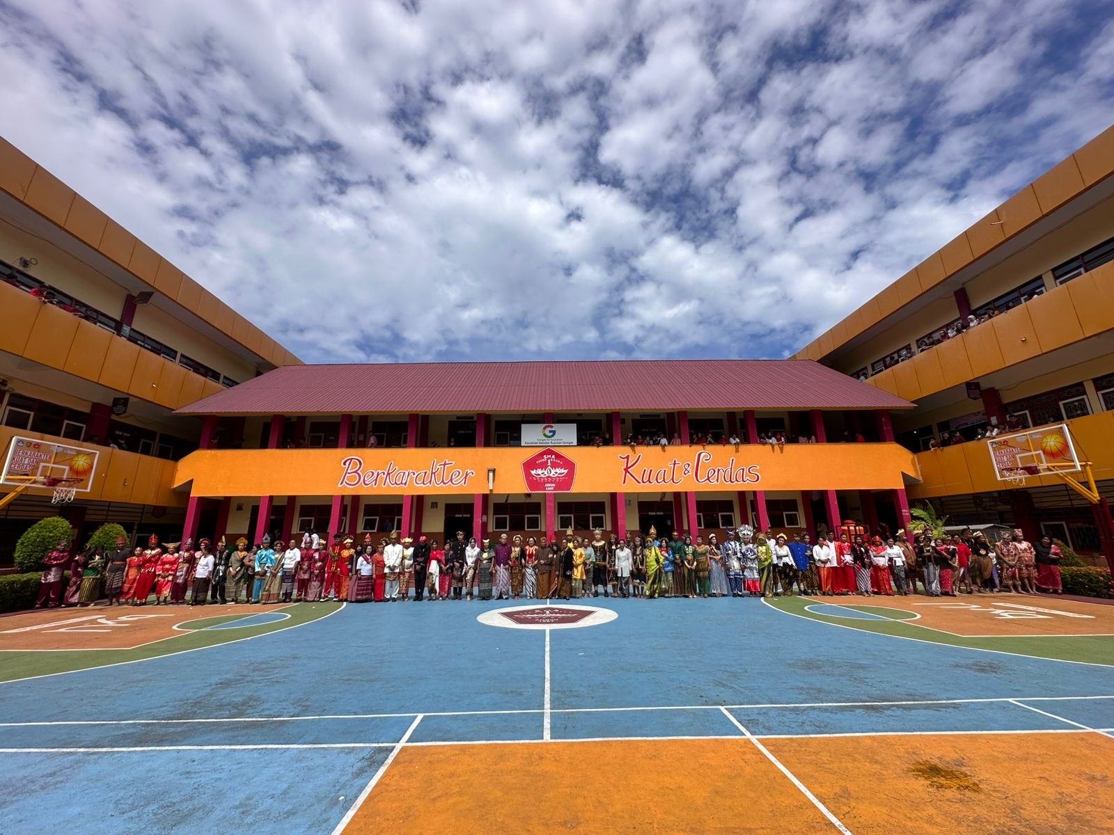 SMA Negeri 1 Ambon Semarakkan Selebrasi SMANSA Bulan Mei dengan Nuansa Seni dan Kreativiras