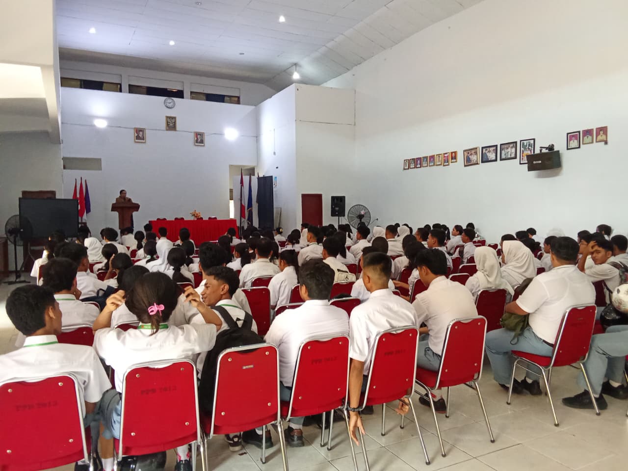 Akhir yang Penuh Syukur: Hari Terakhir Ujian Sekolah Ditutup dengan Doa dan Arahan Inspiratif Kepala Sekolah