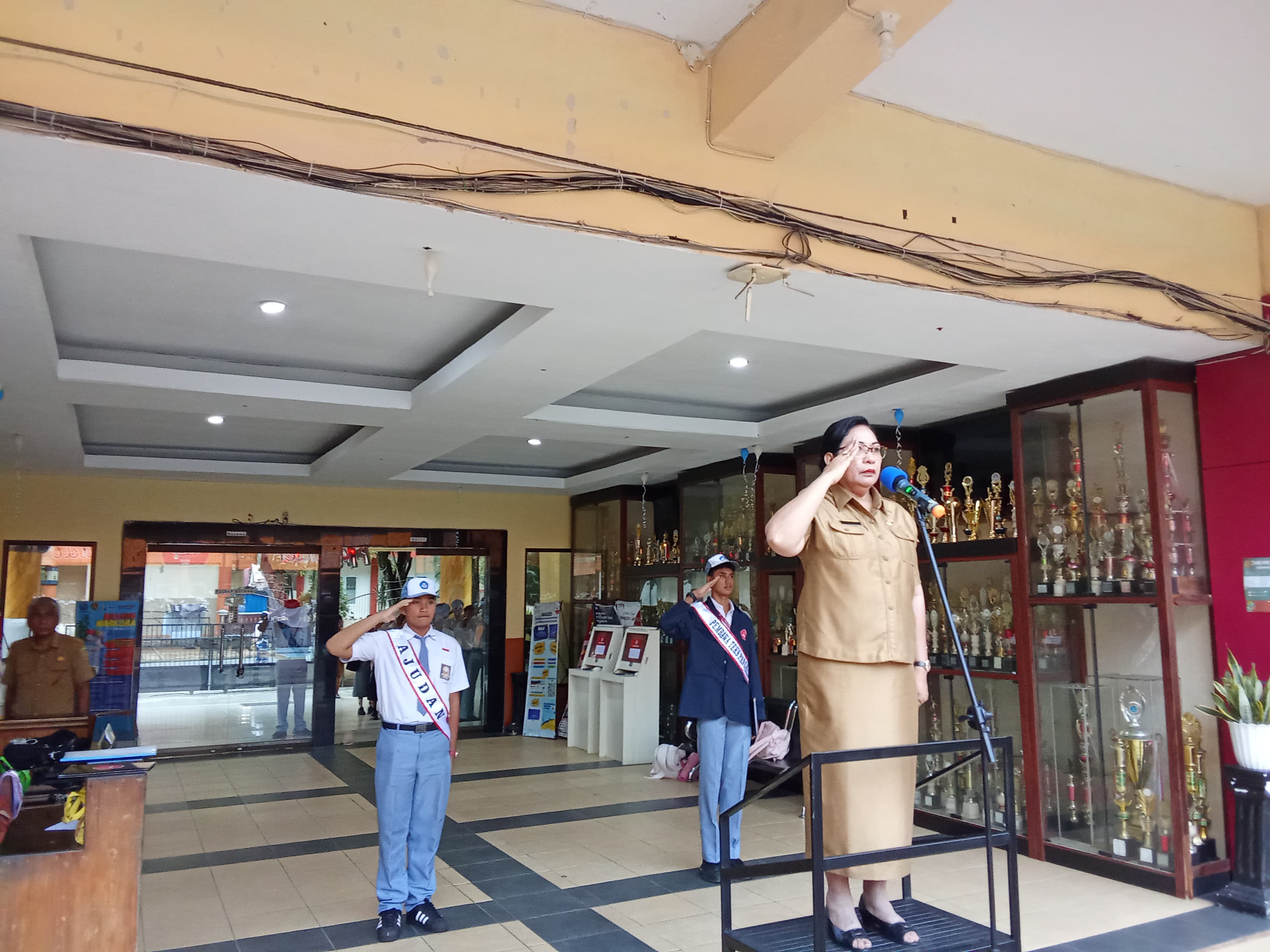 Upacara Bendera Hari Senin, 25 Mei 2026 di SMA Negeri 1 Ambon