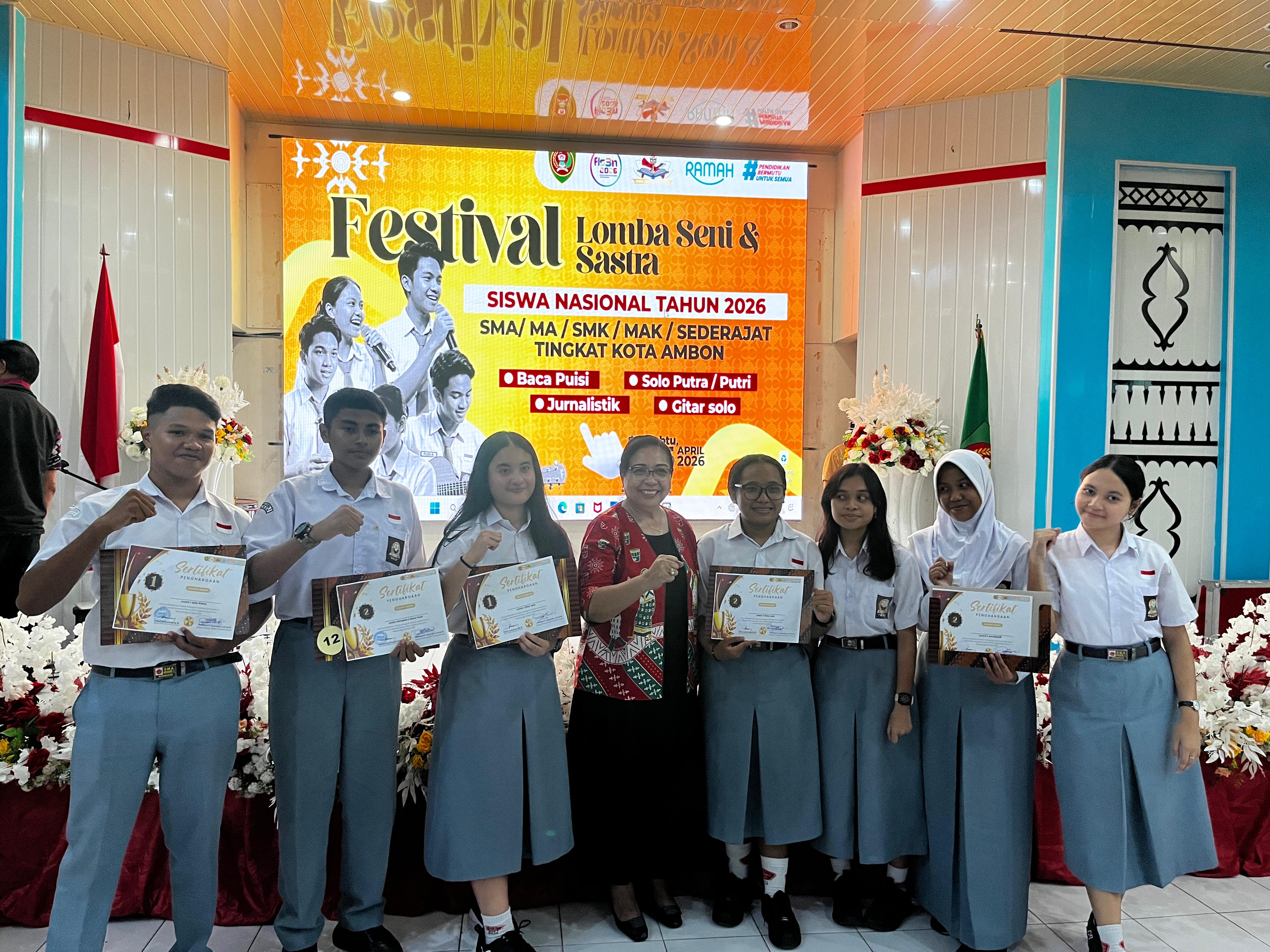 SMA Negeri 1 Ambon Raih Prestasi Gemilang di Festival Lomba Seni & Sastra Nasional tahun 2026  SMA / MA / SMK sederajat tingkat kota Ambon