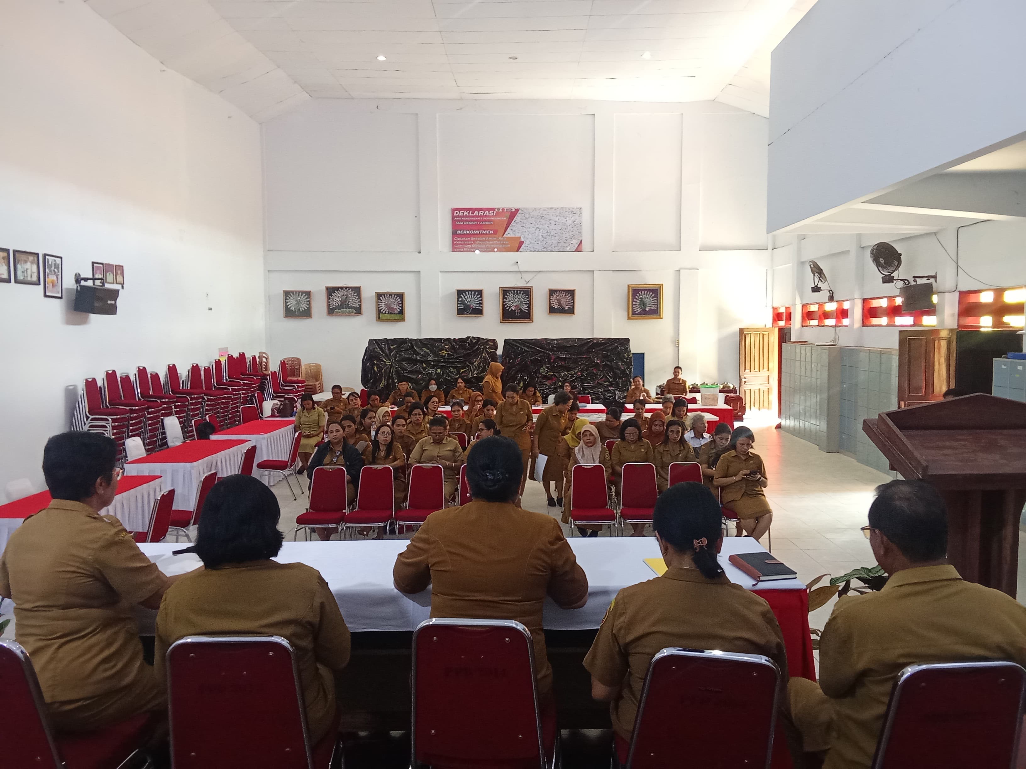 RAPAT EVALUASI BULAN MEI